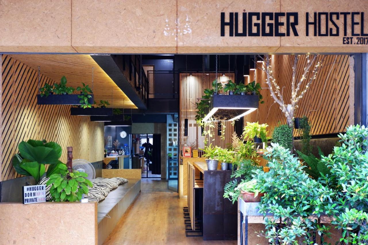 Hugger Hostel (Adults Only) Phuket Exterior foto